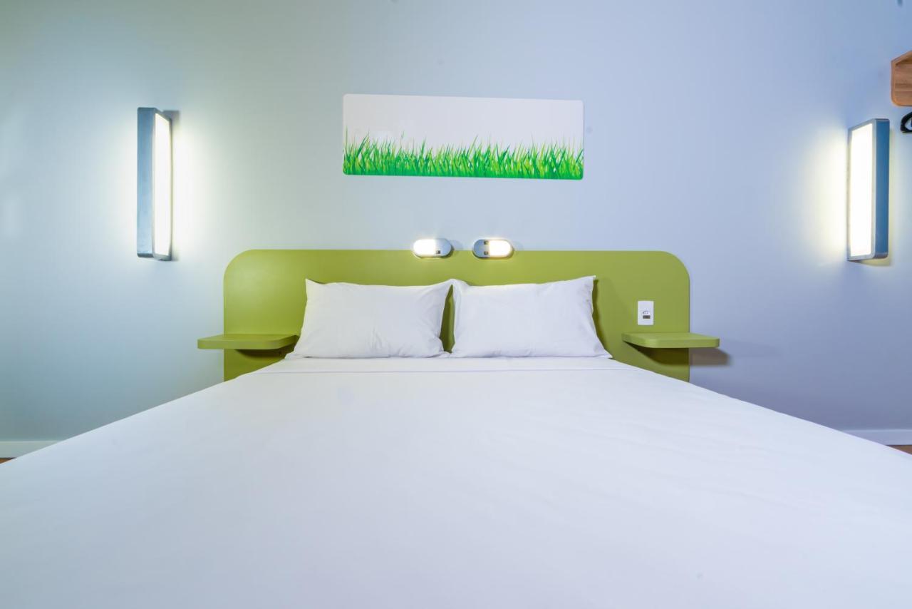 Ibis Budget Fortaleza Praia De Iracema Zewnętrze zdjęcie