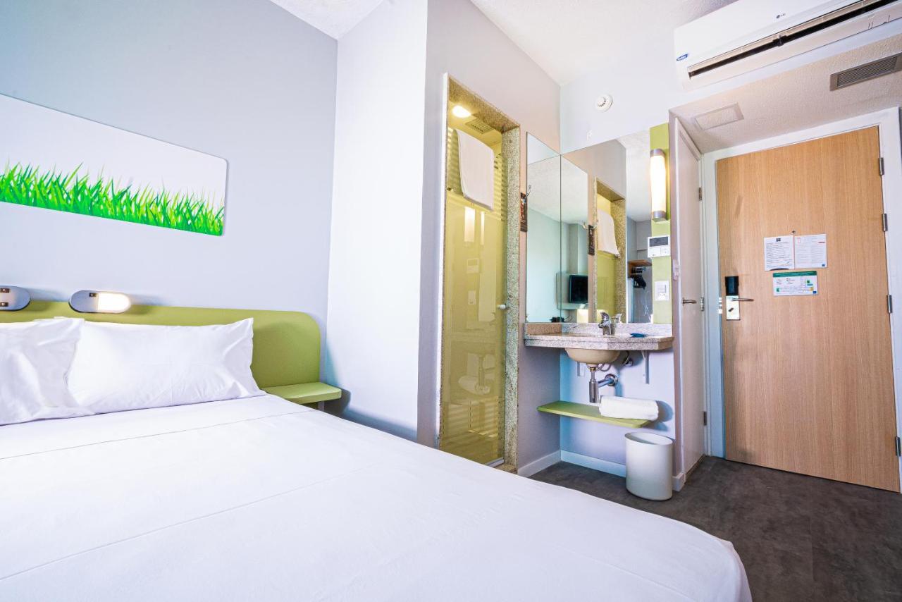 Ibis Budget Fortaleza Praia De Iracema Zewnętrze zdjęcie